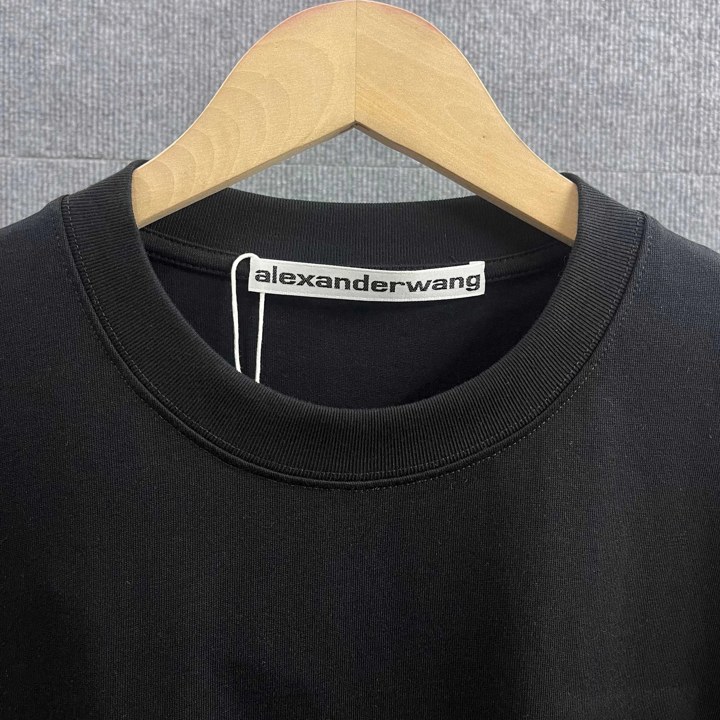 * *alexan 2026 New Arrival Classic logo T Same Style ：Black White Size： S （90-130 ） M （120-150 ） L （140-165 ） XL （160-180 ） XXL （180 ）
